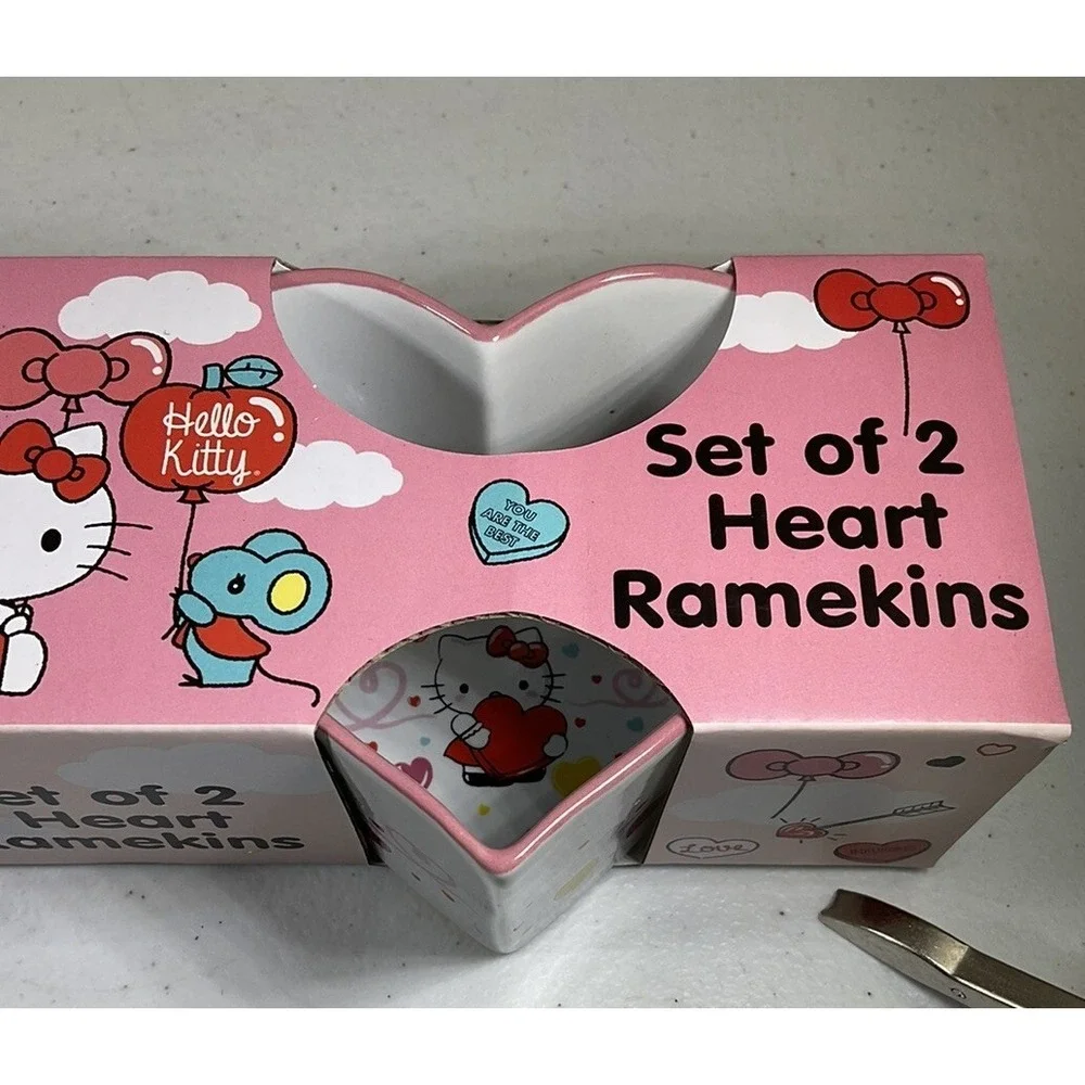 Hello Kitty Valentine Heart Shaped Baking Ramekins With Red Trim